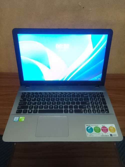 Asus X541U**Core i7 7th Gen CPU_8Gig Ram_1Tb HDD_Geforce 920M Graphics_Windows 11 Pro Laptop**