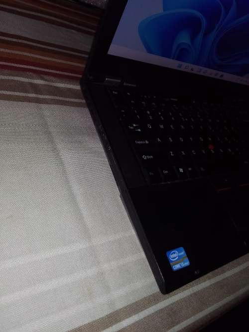 ****4 Hour Battery****Lenovo T420s-i5 CPU-8 GIG RAM-256GIG SSD-Windows 11****