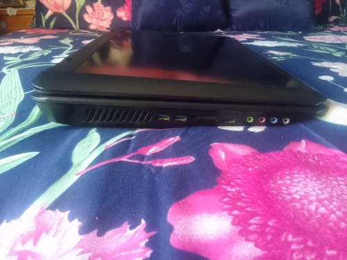 (INTEL i7 CPU/16 Gig RAM/3 GIG DDR5 GFX)Gaming MSI MS1761 Laptop - (See Last Photo)