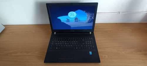 ****Core i3/4 Gig Ram/1 TB Very Good Condition Lenovo E50 Laptop****