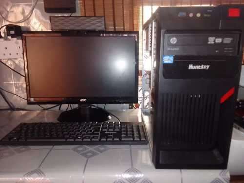 Core i5/8 Gig Ram/1 Gig DDR5 GFX/500 Gig HDD DESKTOP PC + MONITOR,SOUNDBAR,KEYBOARD,MOUSE, WIFI ADT