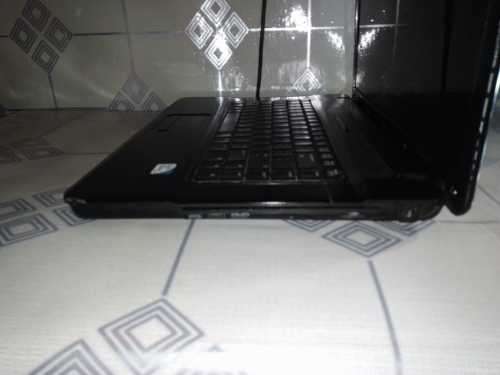 Entry Level HP Compaq 610 Laptop - Operates Perfect --- ONLY NEEDS A NEW SCREEN!