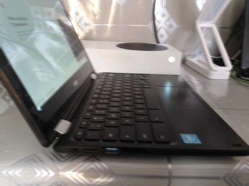 Acer Chromebook R11 C738T-C9SH 11.6` Celeron Notebook - Intel Celeron N3060, 32GB HDD, 4GB RAM