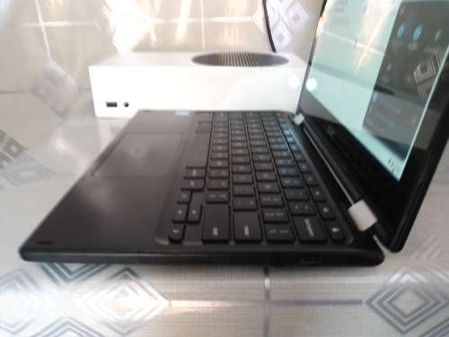 Acer Chromebook R11 C738T-C9SH 11.6` Celeron Notebook - Intel Celeron N3060, 32GB HDD, 4GB RAM