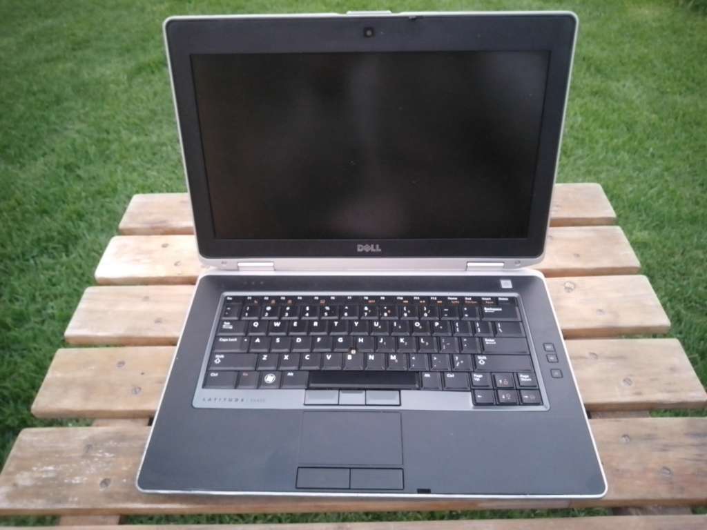DELL Latitude E6430 - Core i7|8 Gig Ram|320 GIG HDD|Nvidia NVS 5200 GPU Laptop.