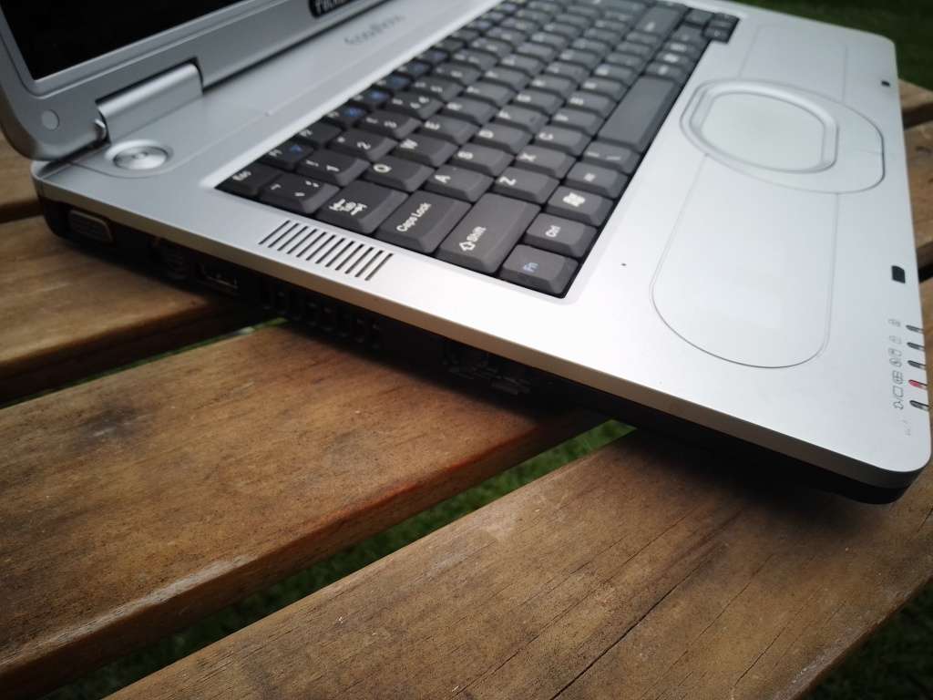 Packard Bell EasyNote MIT-RHEA-C Laptop 15.4`