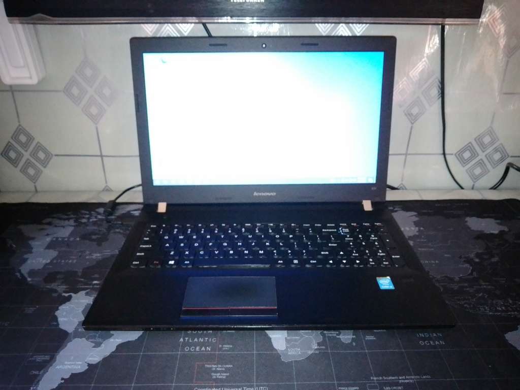 Lenovo E50-70| Core i3 CPU| 4 Gig Ram| 500 Gig HDD| Intel HD GPU| Windows 10
