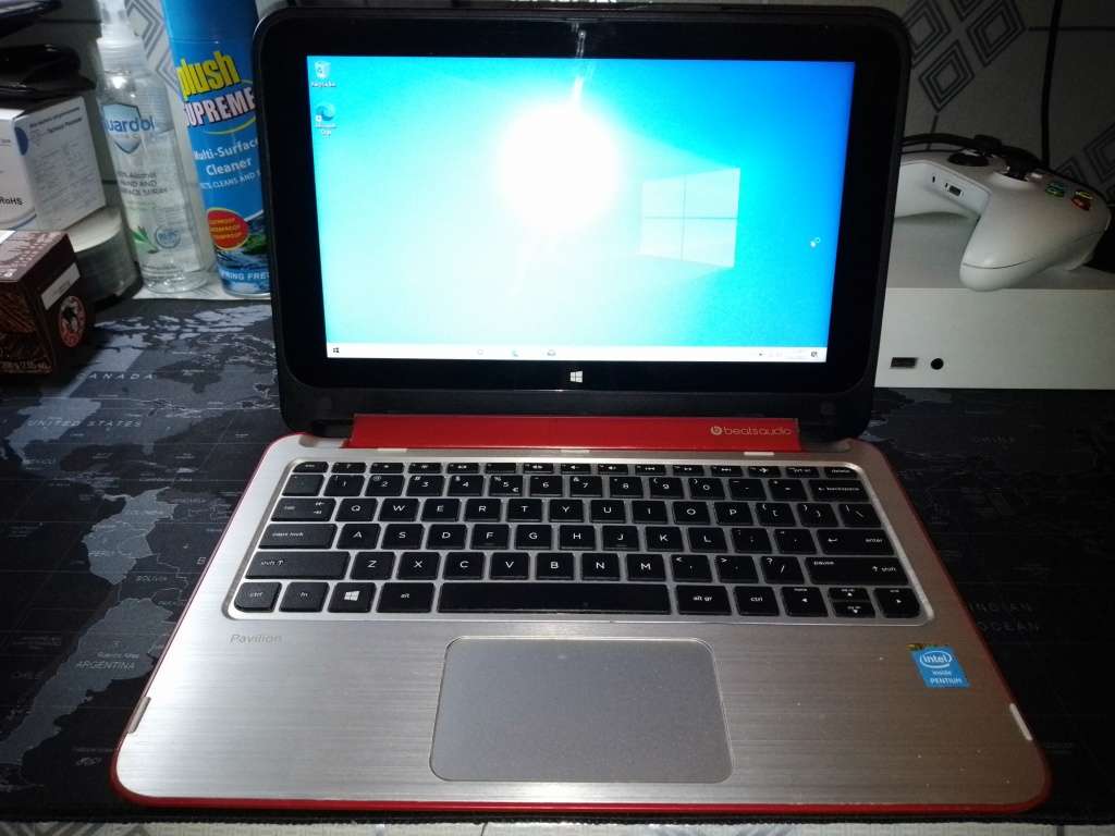 HP PAVILION X360 FLIP LAPTOP - EXCELLENT CONDITION.