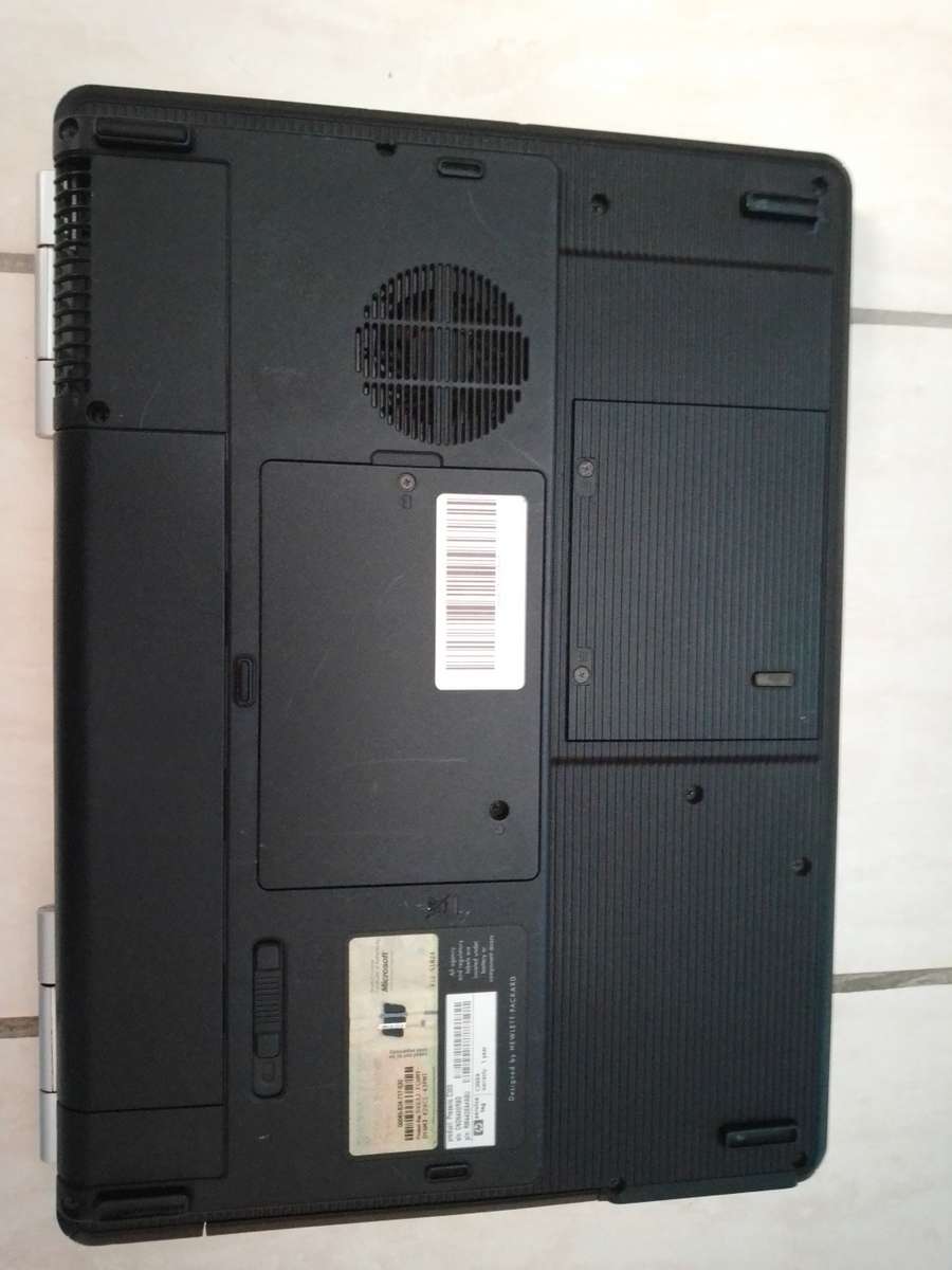 HP COMPAQ PRECARIO C300
