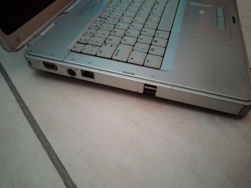 HP COMPAQ PRECARIO C300