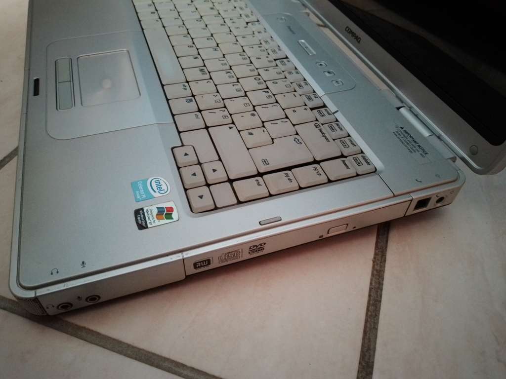 HP COMPAQ PRECARIO C300
