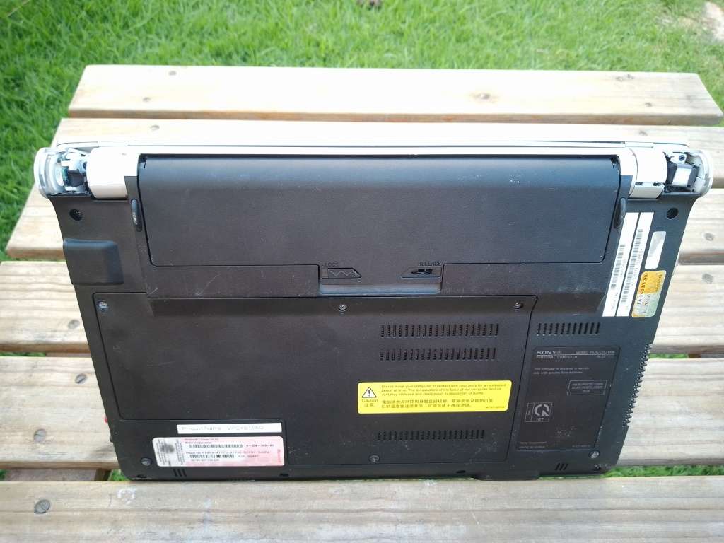 Sony Vaio PCG-31211W (Please Read Add)