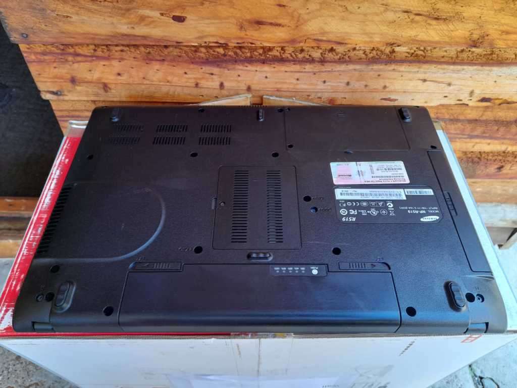 MINT! Samsung R519 Laptop With Good Battery.