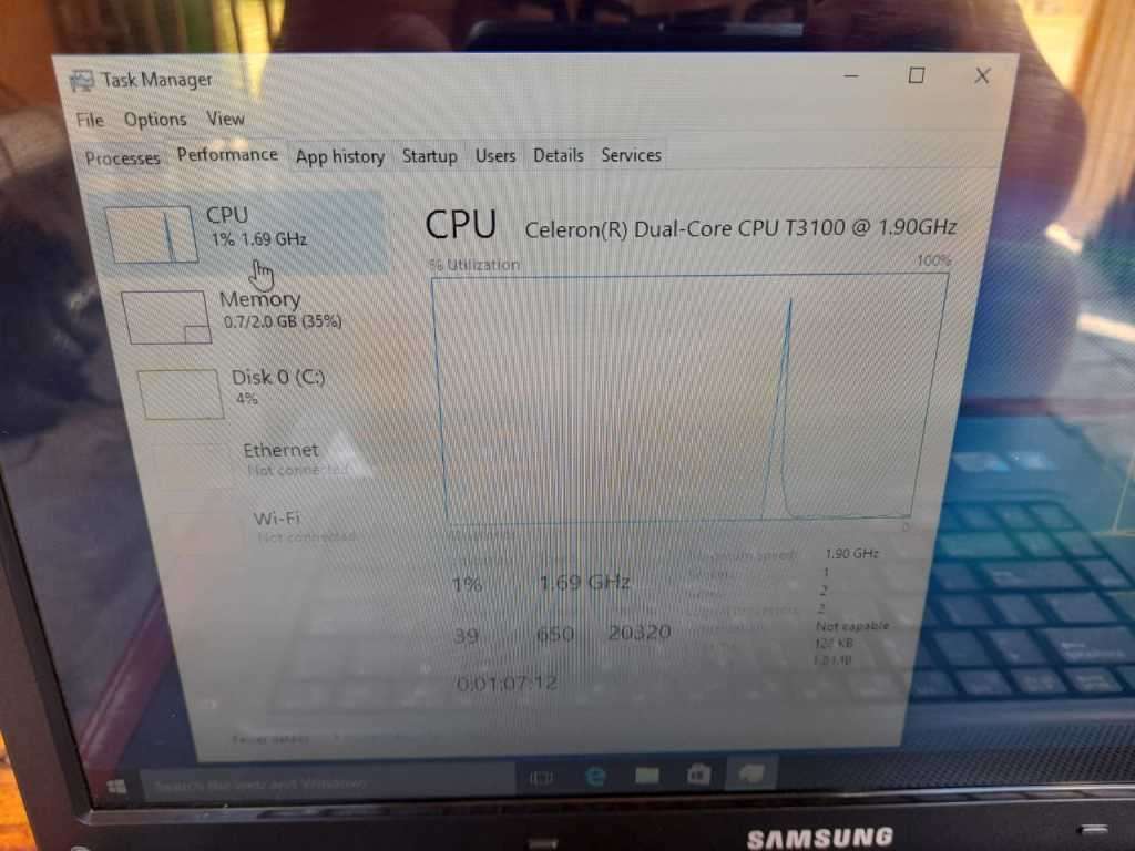 MINT! Samsung R519 Laptop With Good Battery.