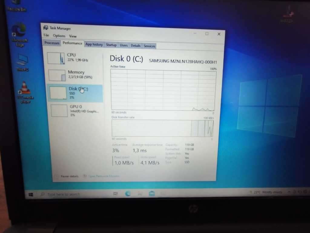 HP G250 G6 - 120 GIG SSD,4 GIG RAM, CORE i3 6006U CPU, INTEL 520 HD GFX -- BRAND NEW BATTERY