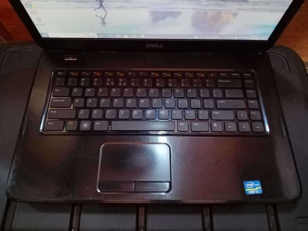 Dell Inspiron N5050 Core i5 CPU/ 4 Gig Ram/ 500 Gig HDD Laptop