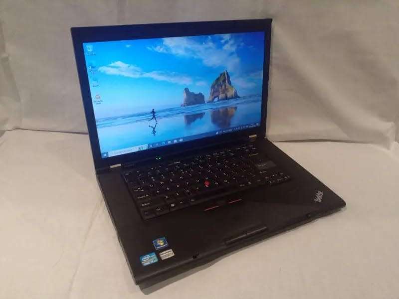 Lenovo ThinkPad T520 i7 CPU/ 6 Gig Ram/ 500 Gig HDD Laptop