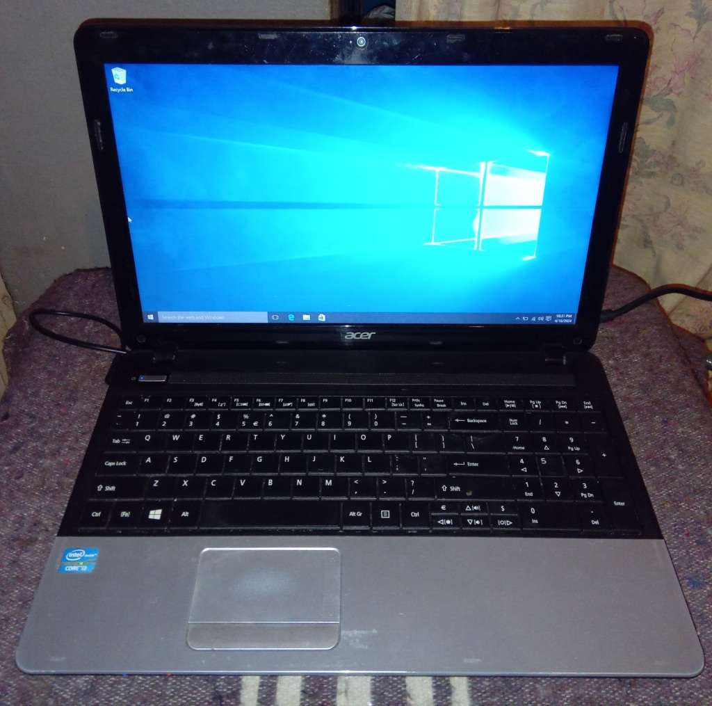 Acer E1-571 Core i3_4 Gig Ram_500 Gig Hdd_Intel HD GFX Laptop