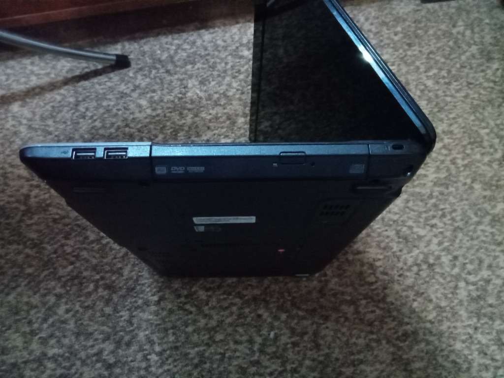 Acer E1-571 Core i3_4 Gig Ram_500 Gig Hdd_Intel HD GFX Laptop