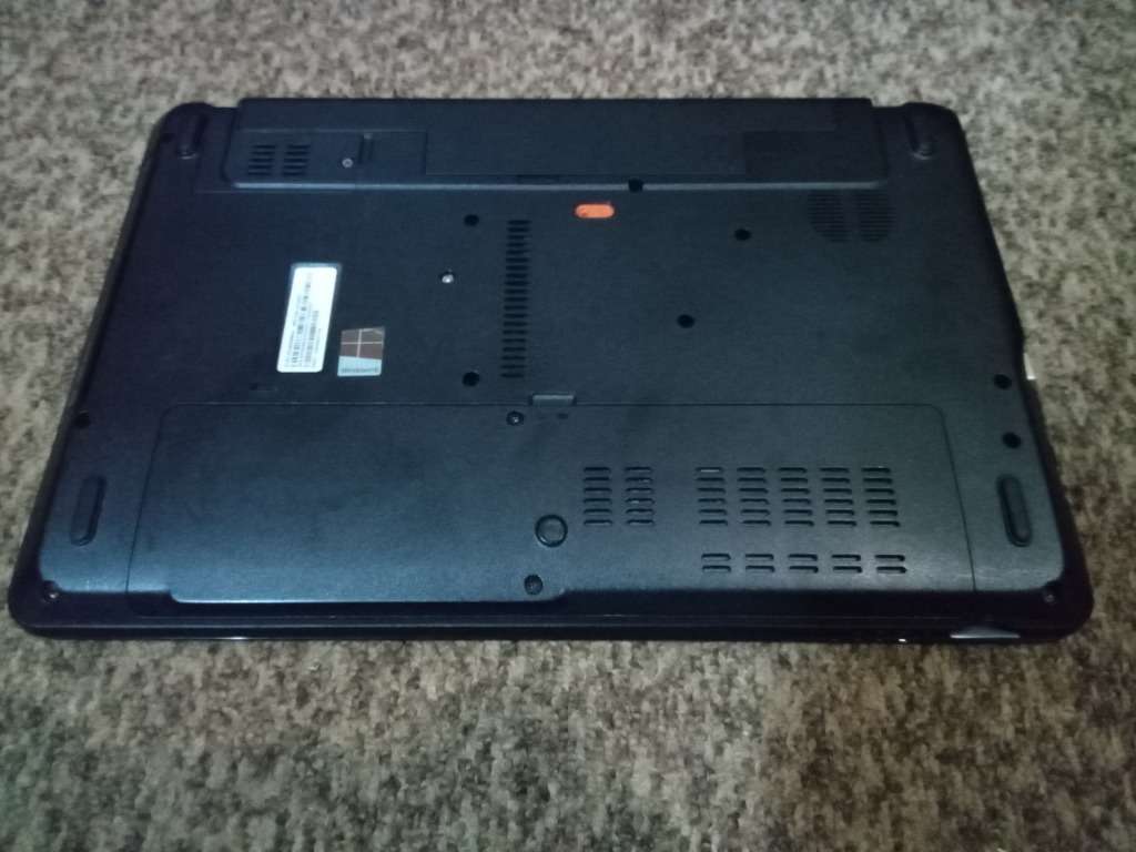 Acer E1-571 Core i3_4 Gig Ram_500 Gig Hdd_Intel HD GFX Laptop