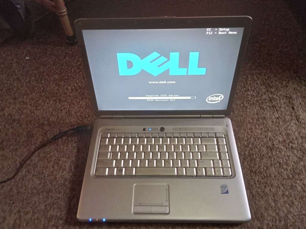 Dell Inspiron 1525 Laptop
