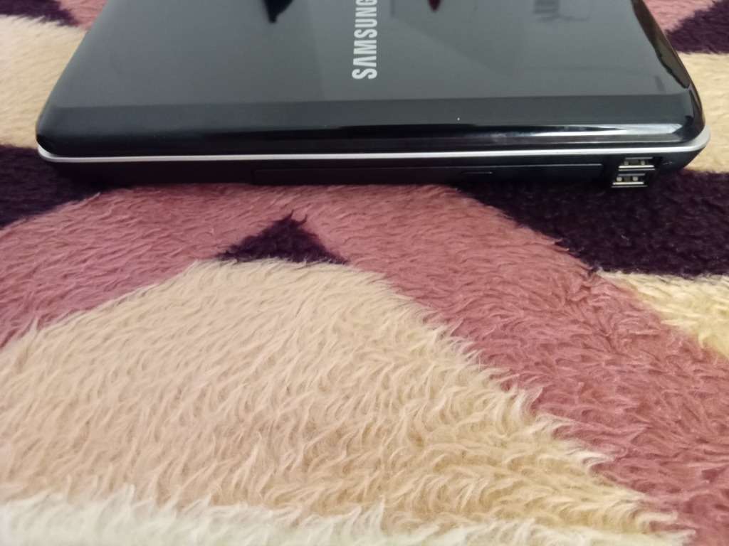 Mint Condition! Samsung RV510 Laptop