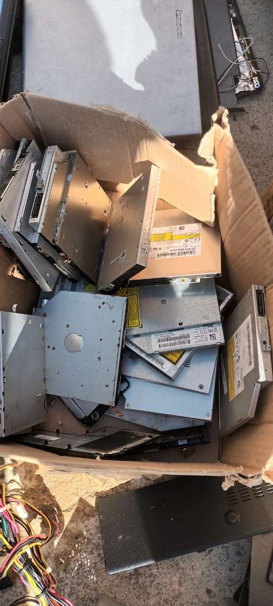 Bult Lot Of Laptop Spares/Scraps and More
