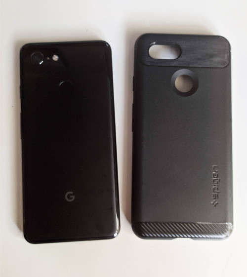 Google Pixel 3 64GB + Spigen Cover