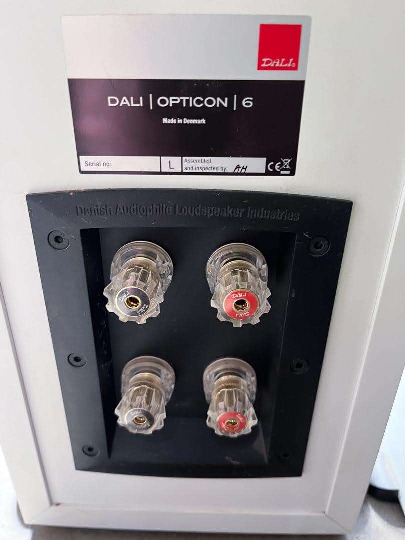 Dali Opticon 6 (MK I) Floorstanding Speakers