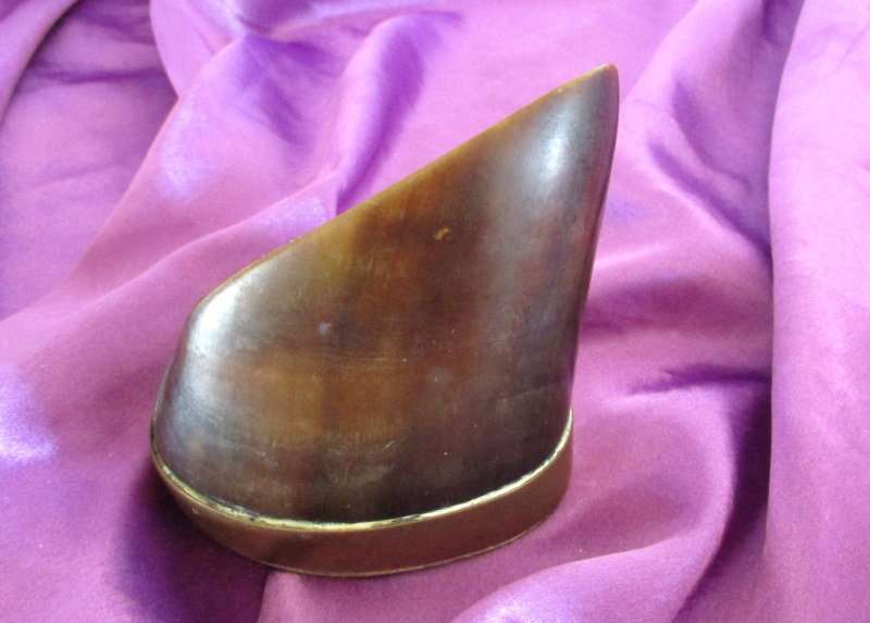 AN EDWARDIAN SNUFF BOX WITH AN ENGRAVED COLONEL'S NAME AND A TRENCH ART BULLET