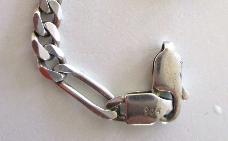 SOLID SILVER VINTAGE JEWELLERY STILL WEARABLE BUT NEEDS ATTENTION