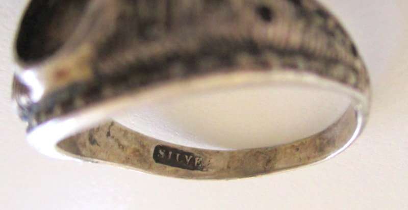 SOLID SILVER VINTAGE JEWELLERY STILL WEARABLE BUT NEEDS ATTENTION