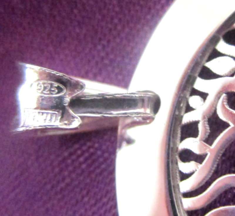 A SOLID SILVER TREE OF LIFE PENDANT--New style lovely