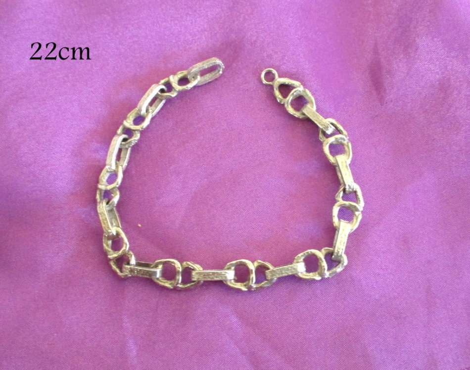 28,5 GRAM SCRAP SILVER JEWELLERY--SOME FINE__NEEDS TLC