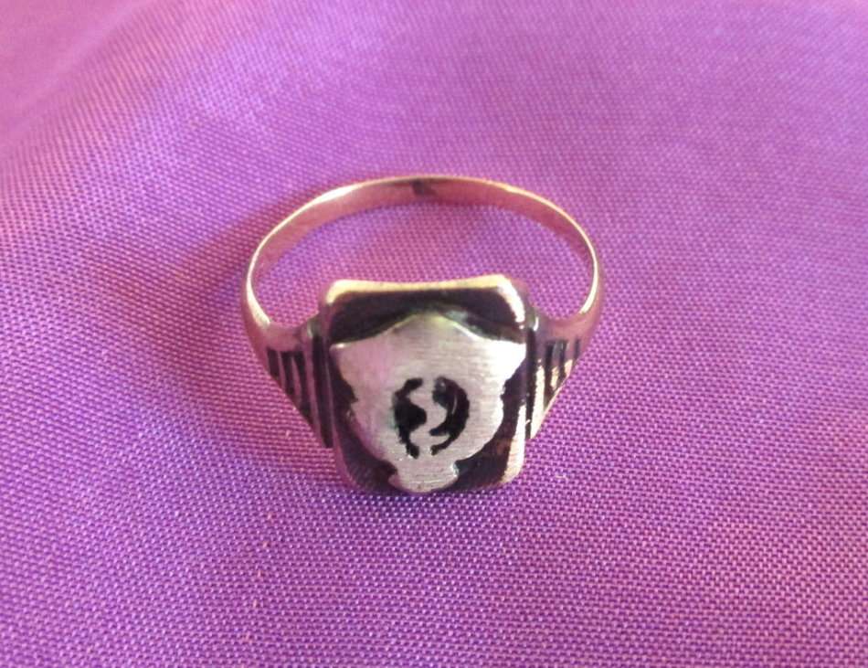 28,5 GRAM SCRAP SILVER JEWELLERY--SOME FINE__NEEDS TLC