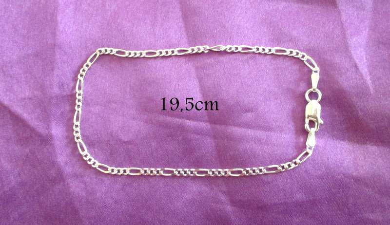 A SOLID SILVER BRACELET--Weight 2 gram----NEW