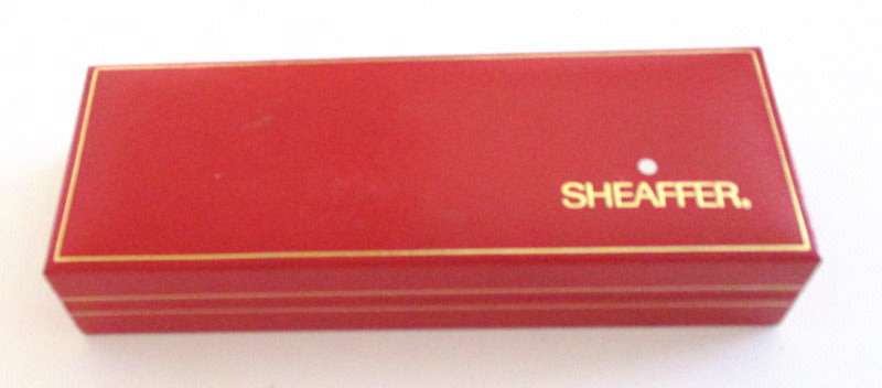 A SHEAFFER PEN AND PENCIL SET STAMPED GOLD ELECTROPLATE