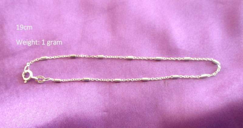 A ,925 STERLING SILVER BRACELET-----NEW