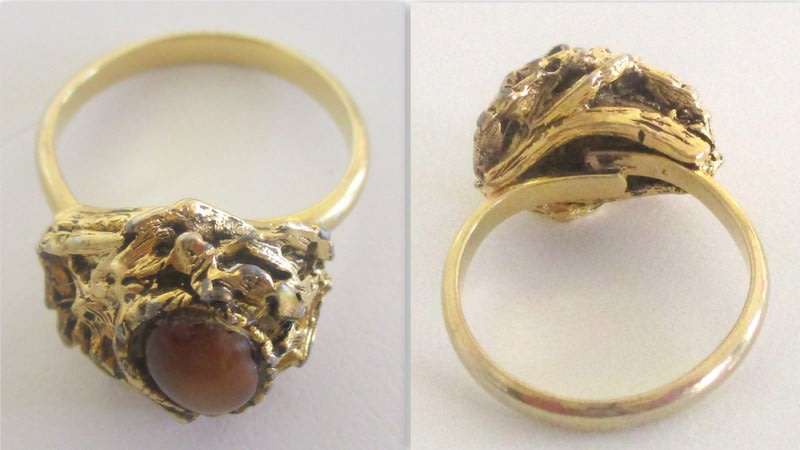 A LOT OF SEMI PRECIOUS STONE JEWELLERY