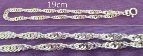 A STERLING SILVER TWISTED ROPE BRACELET--NEW