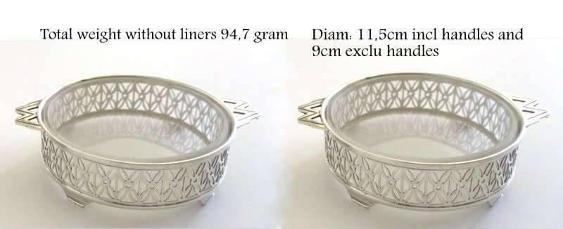 A PAIR OF ART DECO BUTTER / SWEET DISHES WITH ORIGINAL LINERS-Total weight without  liners 94,7gram