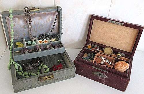 2 JEWELLERY BOXES WITH CONTENTS--IMAGES FOR ALL CONTENTS
