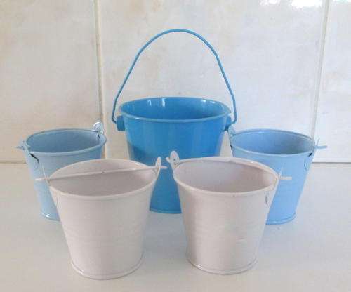 5 SMALL METAL BUCKETS