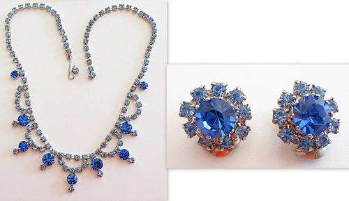 A VINTAGE BLUE NECKLACE AND EARRINGS--COSTUME JEWELLERY