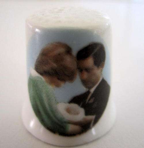 A CHARLES AND DIANA THIMBLE--Birth of Prince William