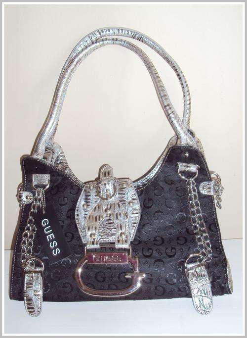 CRAZY R1 AUCTION*** GUESS HANDBAG***