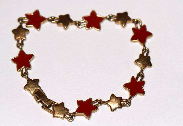 ELEGANT RED ENAMEL BRACELET - STARS - FOLD OVER CLASP