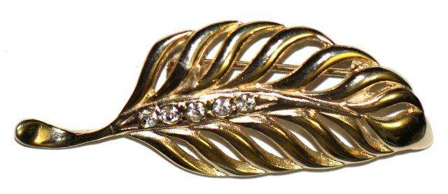 VINTAGE GOLDTONE LEAF BROOCH - DIAMANTE RHINESTONES