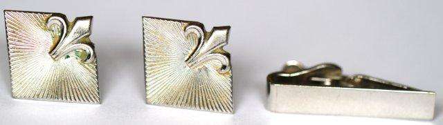 VINTAGE SILVERTONE TIE CLIP AND CUFFLINKS SET - SWANK