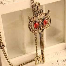 LOVELY VINTAGE-STYLE OWL KEY NECKLACE!!